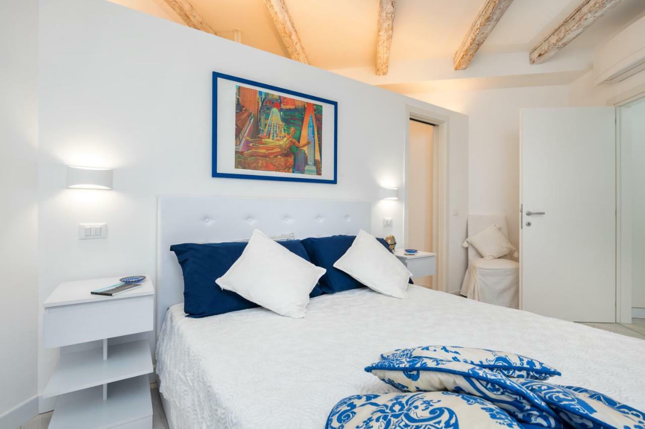 Heaven Biennale, The Elegant Apartament *